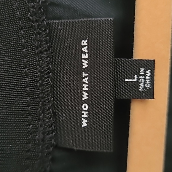 Black satin tank with split bottom side seem - Picture 2 of 4